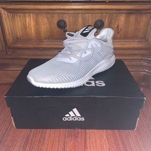Men’s Gray Alpha Bounce Adidas Gym Shoes